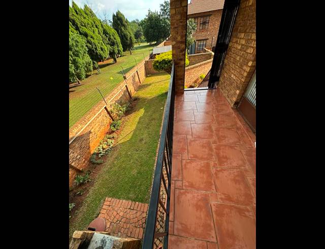 3 BEDROOM COMPLEX FOR SALE IN CLARINA